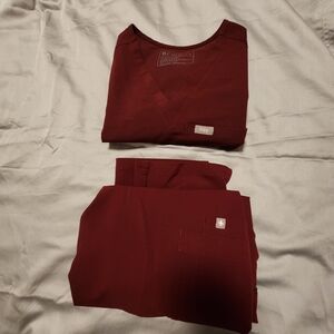 Figs Burgundy Technical Collection Scrubs